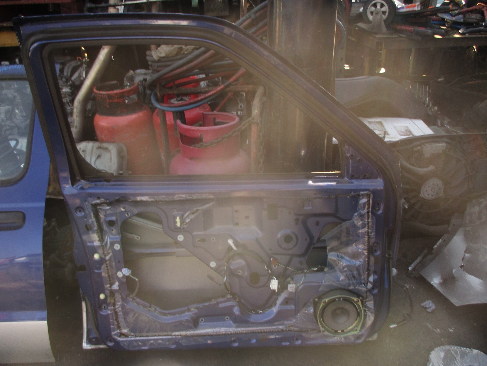 2002 NISSAN NAVARA D22 NSF PASSENGER SIDE FRONT LEFT BARE DOOR BLUE
