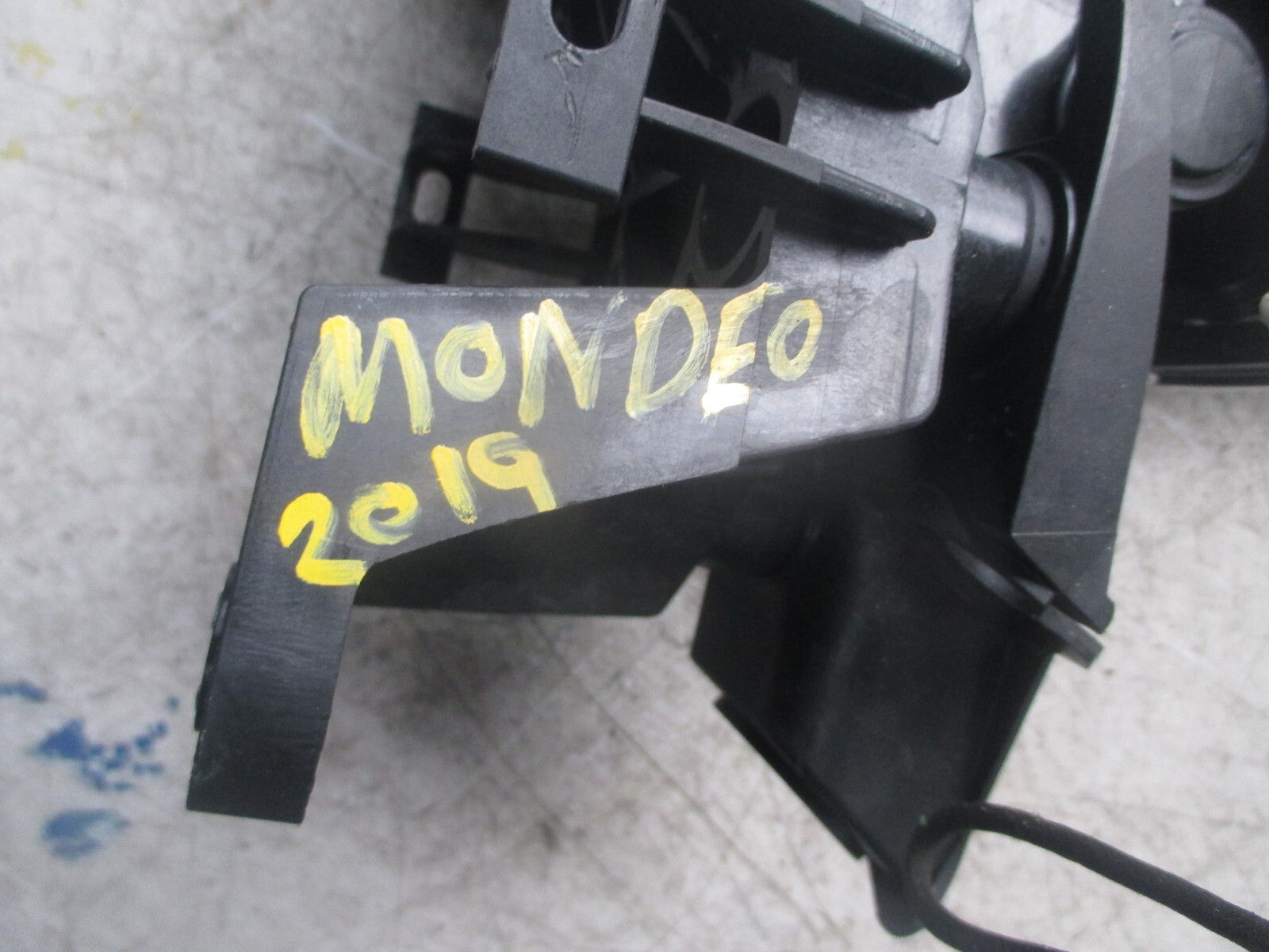 FORD MONDEO MK5 2019 6SPEED MANUAL GEAR SELECTOR SHIFTER MECHANISM DG9R7C453MKE