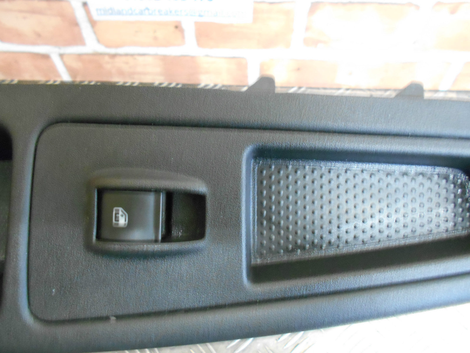 FIAT BRAVO MK2 2007 NSF PASSENGER SIDE FRONT WINDOW SWITCH & TRIM 735443256