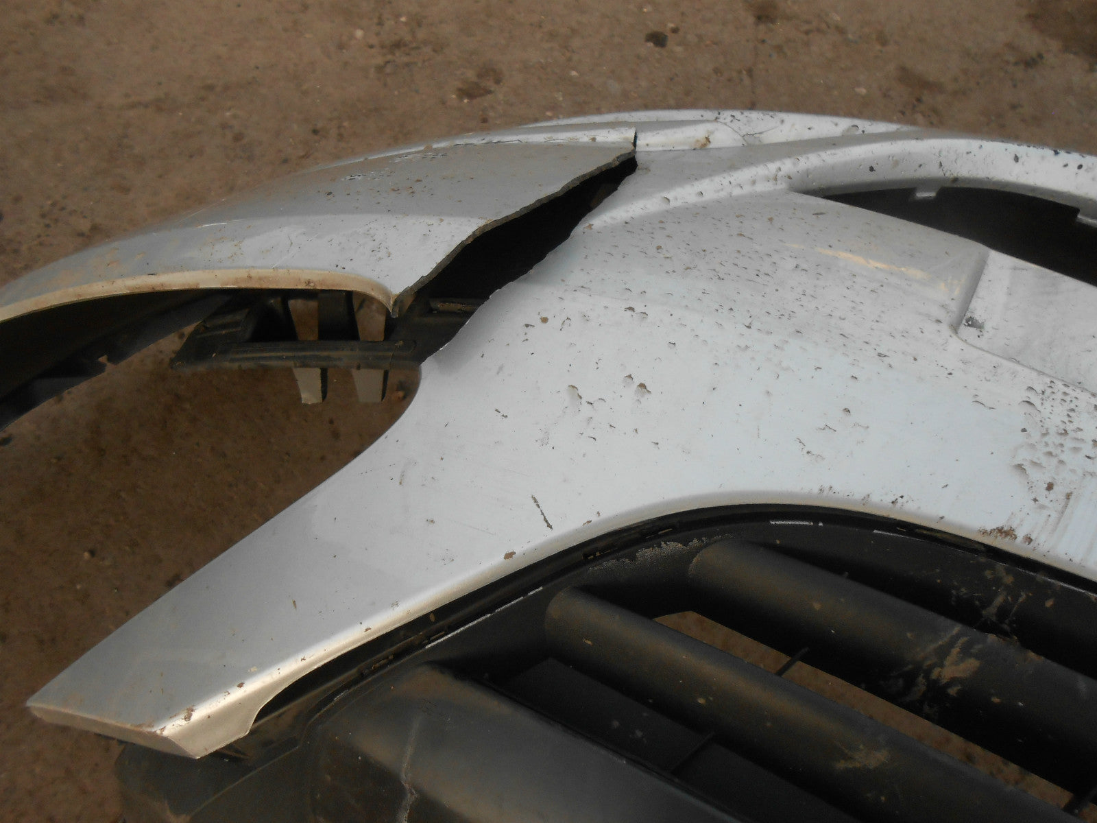 VAUXHALL CORSA D 2007 3 DOOR FRONT BUMPER Z157 STAR SILVER SPARES OR REPAIRS