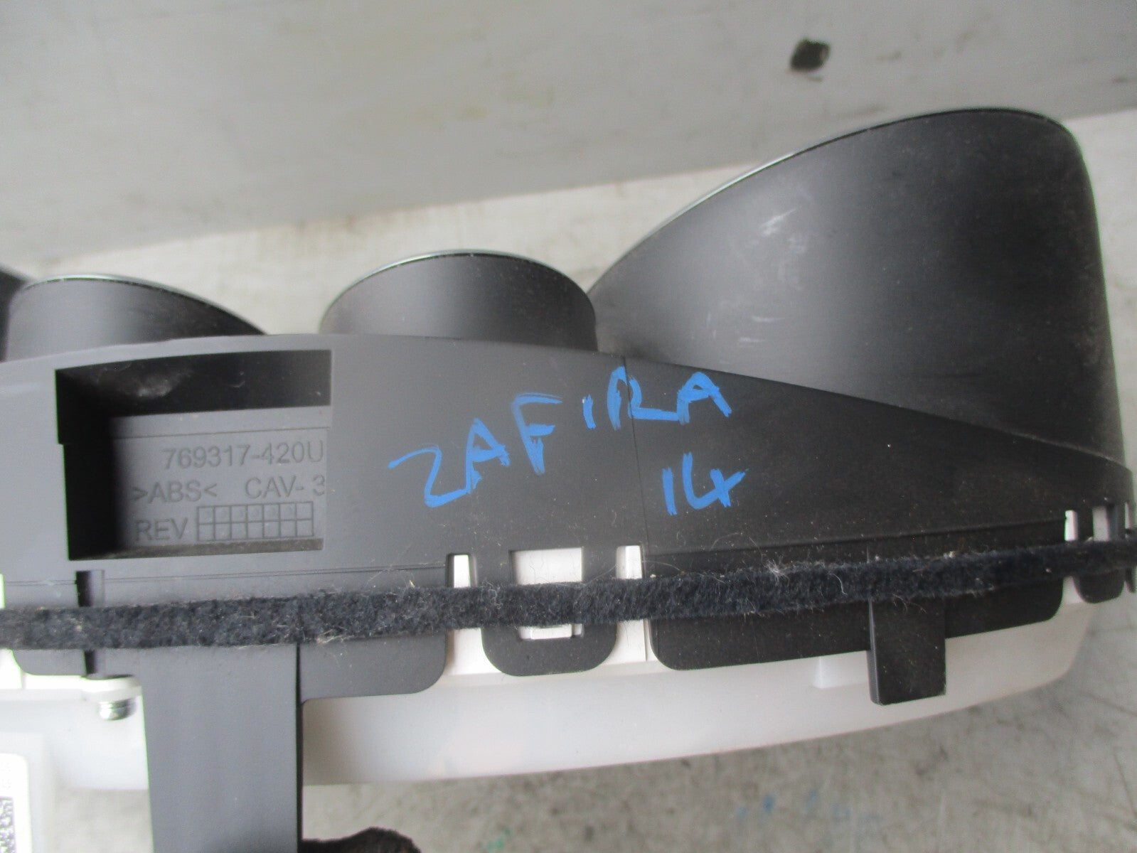 2014 VAUXHALL ZAFIRA C MK3 SPEEDO SPEEDOMETER INSTRUMENT CLUSTER 13460585