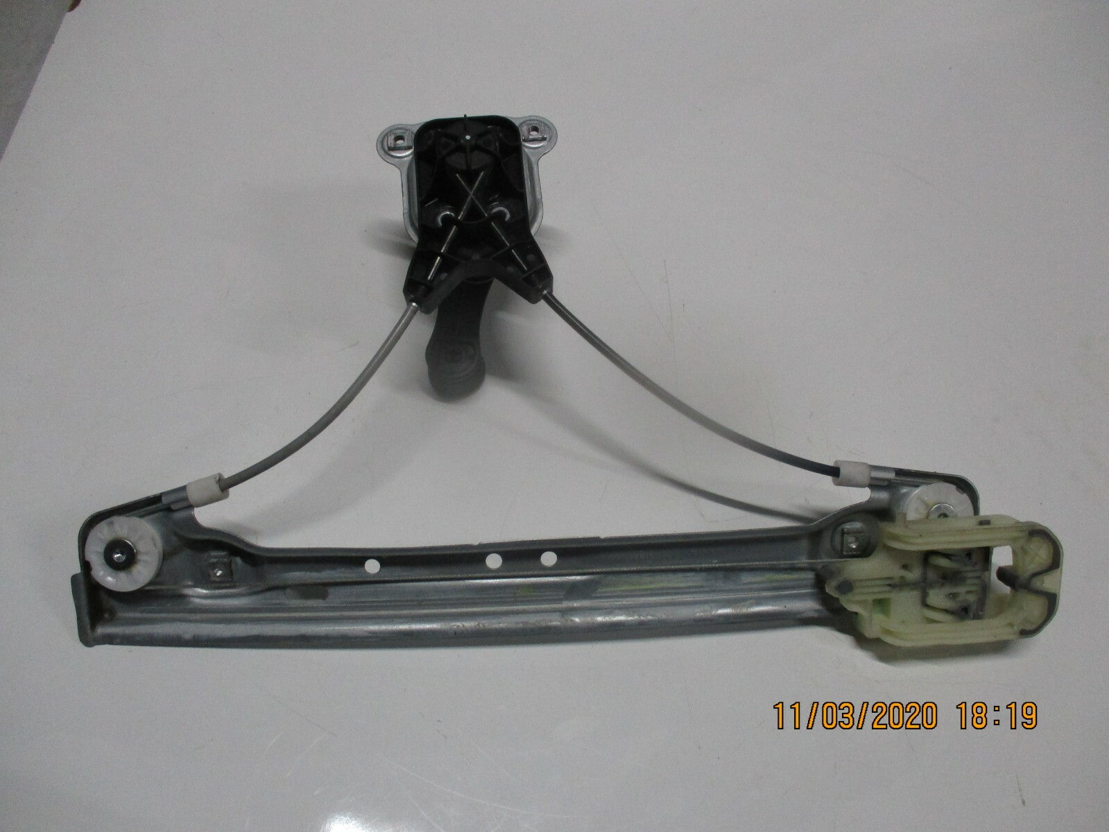 VAUXHALL VIVA 2017 NSR PASSENGER SIDE REAR MANUAL WINDOW REGULATOR 42439348
