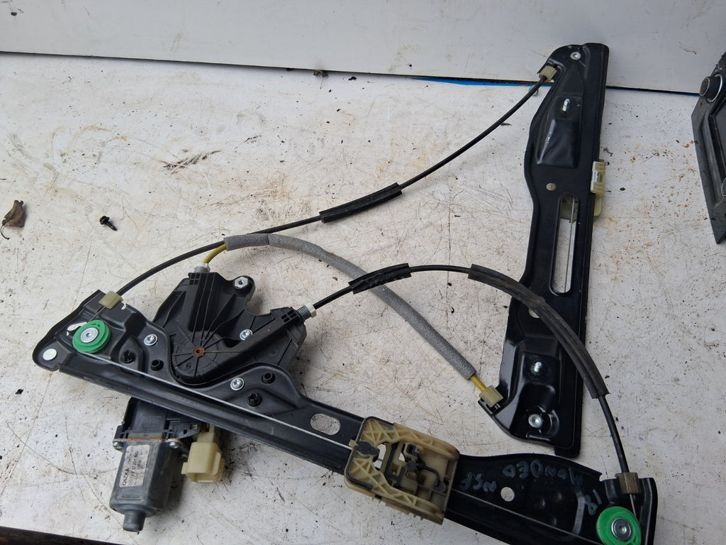2018 FORD MONDEO MK5 NSF PASSENGER SIDE FRONT LEFT WINDOW MOTOR REGULATOR