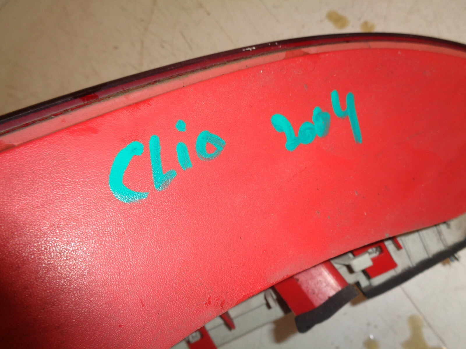 RENAULT CLIO 2004 MK2 NSR PASSENGER SIDE REAR TAILLIGHT TAILLAMP