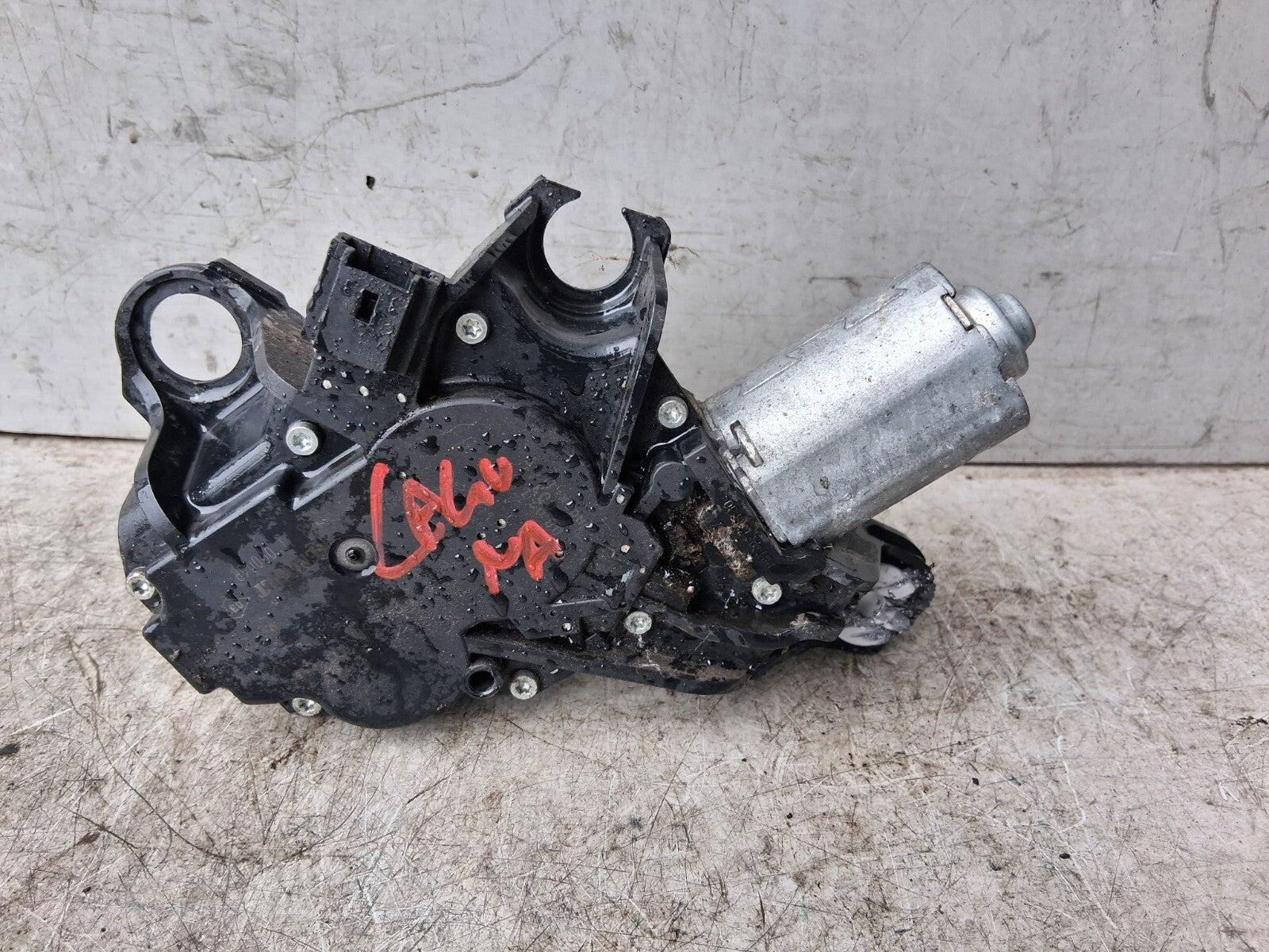 RENAULT LAGUNA MK3 2009 REAR WINDSCREEN WIPER MOTOR 287100006R