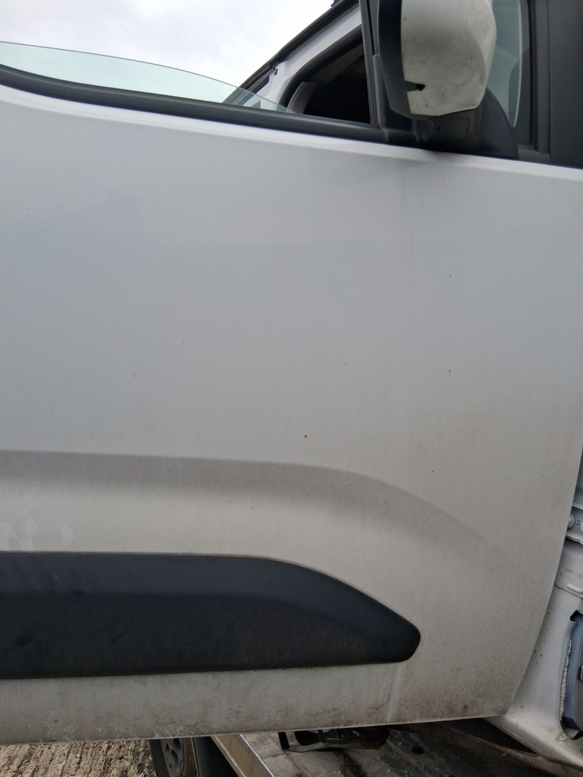2020 VAUXHALL COMBO E MK4 OSF DRIVER SIDE FRONT RIGHT BARE DOOR WHITE K2E0