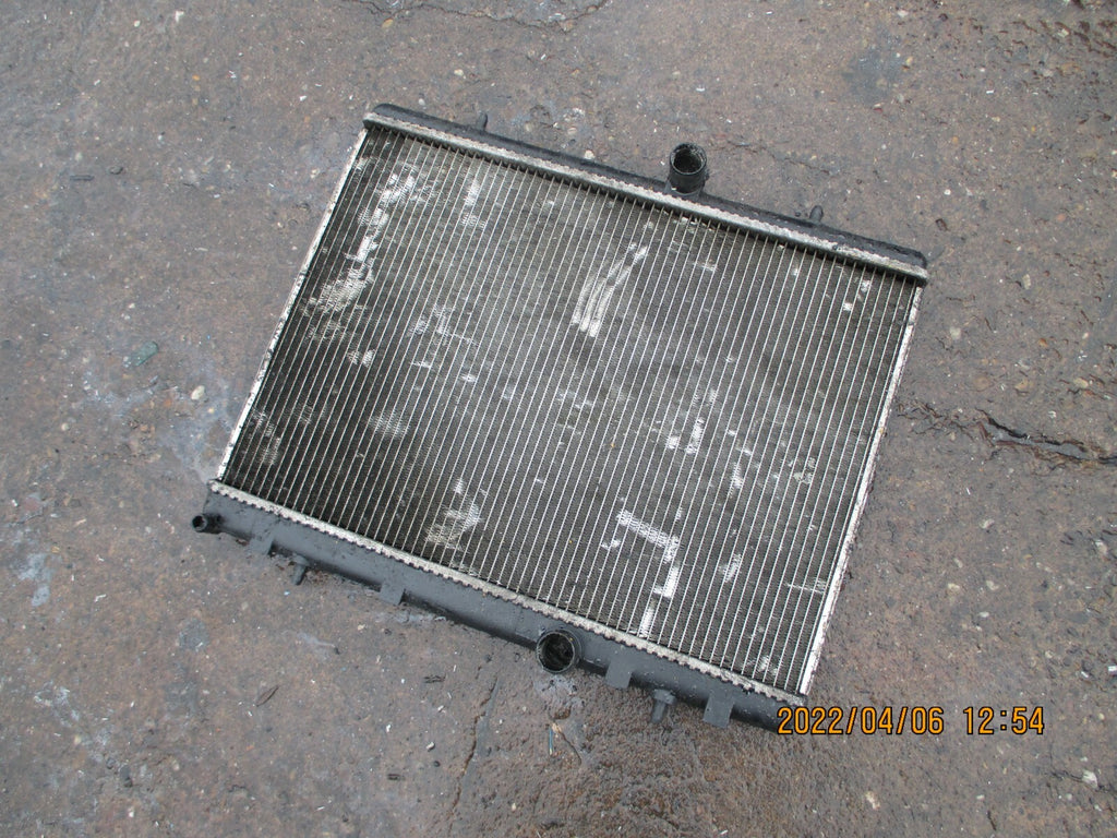 PEUGEOT 308 MK1 2010 1.4 16V ENGINE COOLING WATER RAD RADIATOR 9657576580 RP 57