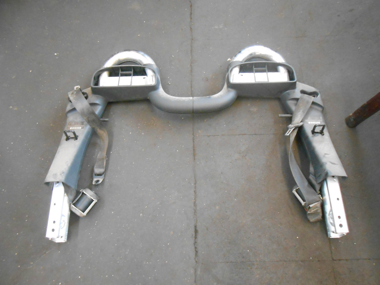 BMW MINI R52 COOPER S CABRIOLET 2006 ROOL OVER BAR TRIMS & SEAT BELTS