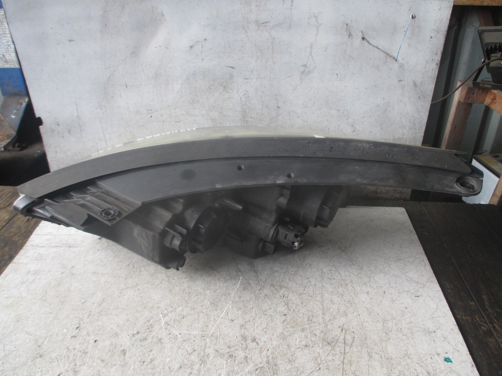 HYUNDAI IX35 2012 OSF DRIVER SIDE FRONT HEADLIGHT 921022Y
