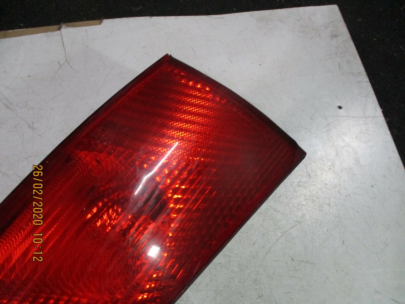 FORD FOCUS MK1 2001 OSR DRIVER SIDE REAR BRAKE TAIL LIGHT CLUSTER ASSEMBLY