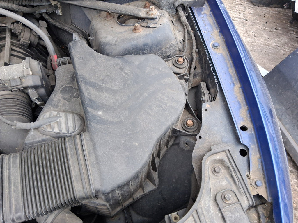 2011 BMW 1 SERIES AIR FILTER BOX HOUSING