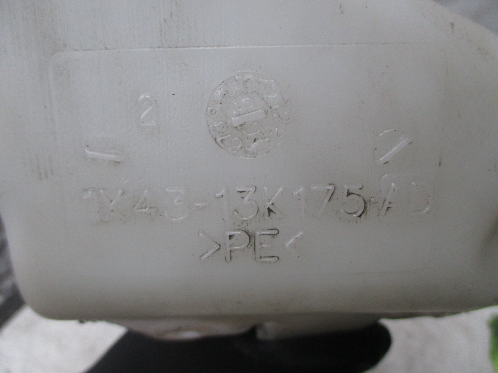 JAGUAR XTYPE 2006  WINDSCREEN WASHER TANK 1X4313K175AD