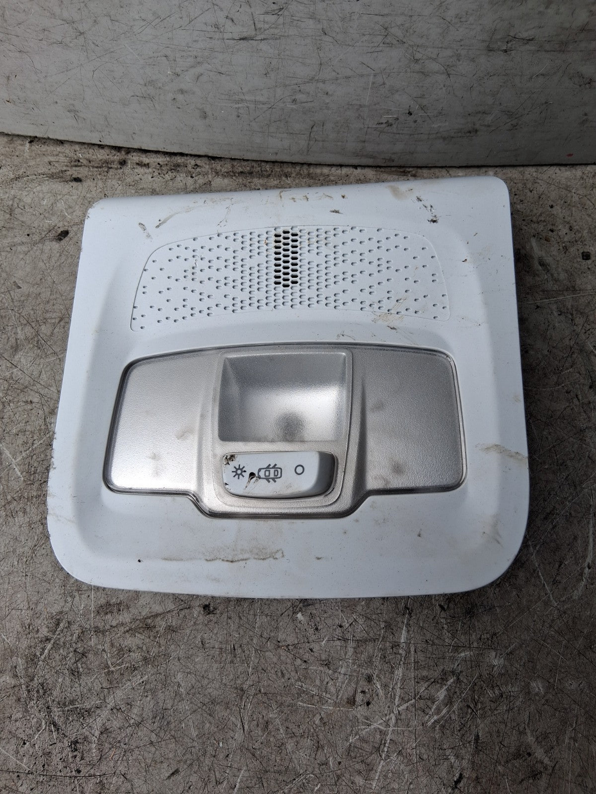 2012 PEUGEOT 208 FRONT INTERIOR ROOF READING COURTESY LIGHT 9674441377