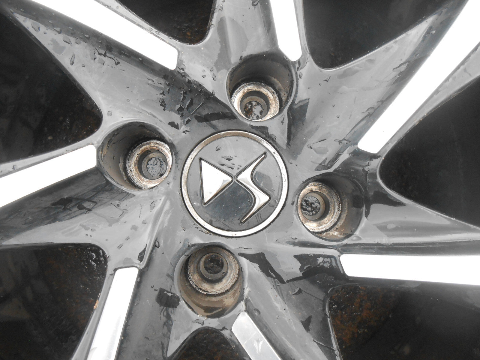CITROEN DS3 2016 KRYPTON ALUMINIUM ALLOY WHEEL & MICHELIN TYRE 195/55 R16