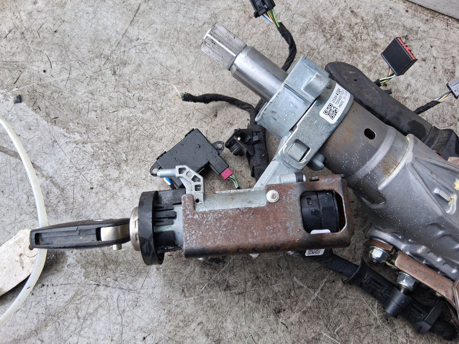2017 ZAFIRA C TOURER STEERING COLOUMN WITH IGNITION BARREL & KEY 23284104
