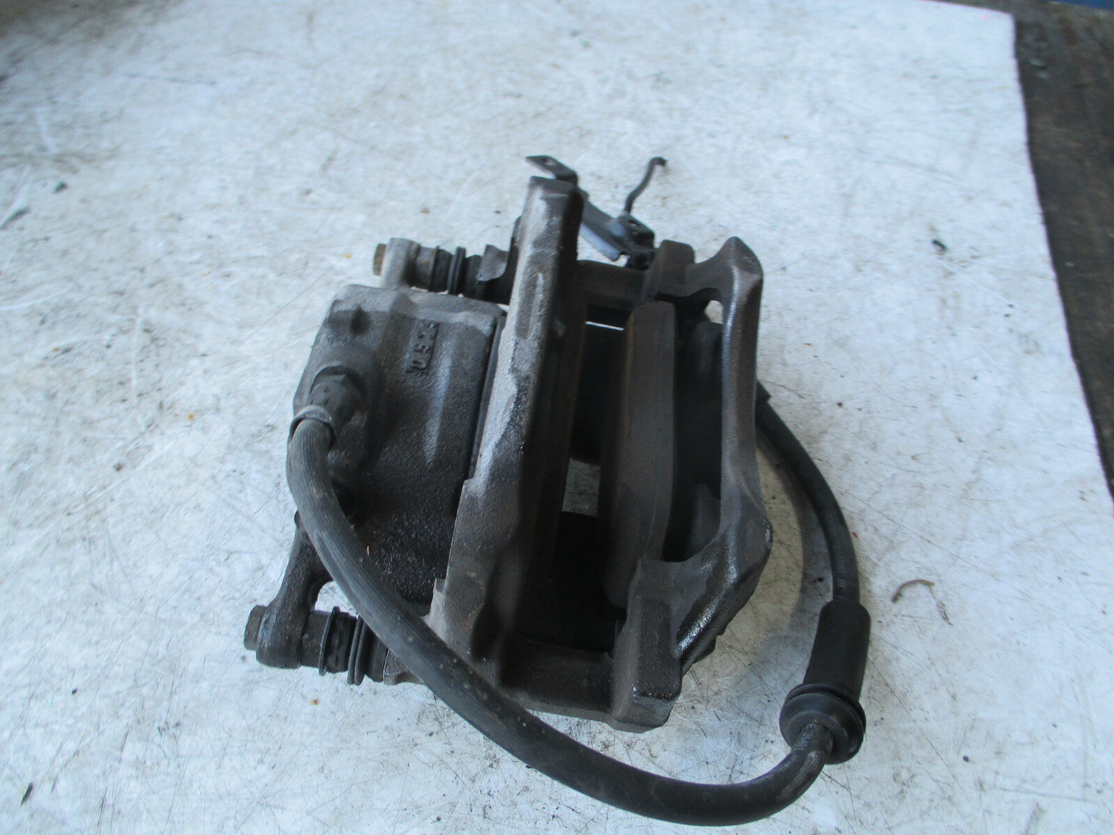 MERCEDES GLA X156 MK1 180 1.6 PETROL NSF PASSENGER SIDE FRONT BRAKE CALIPER