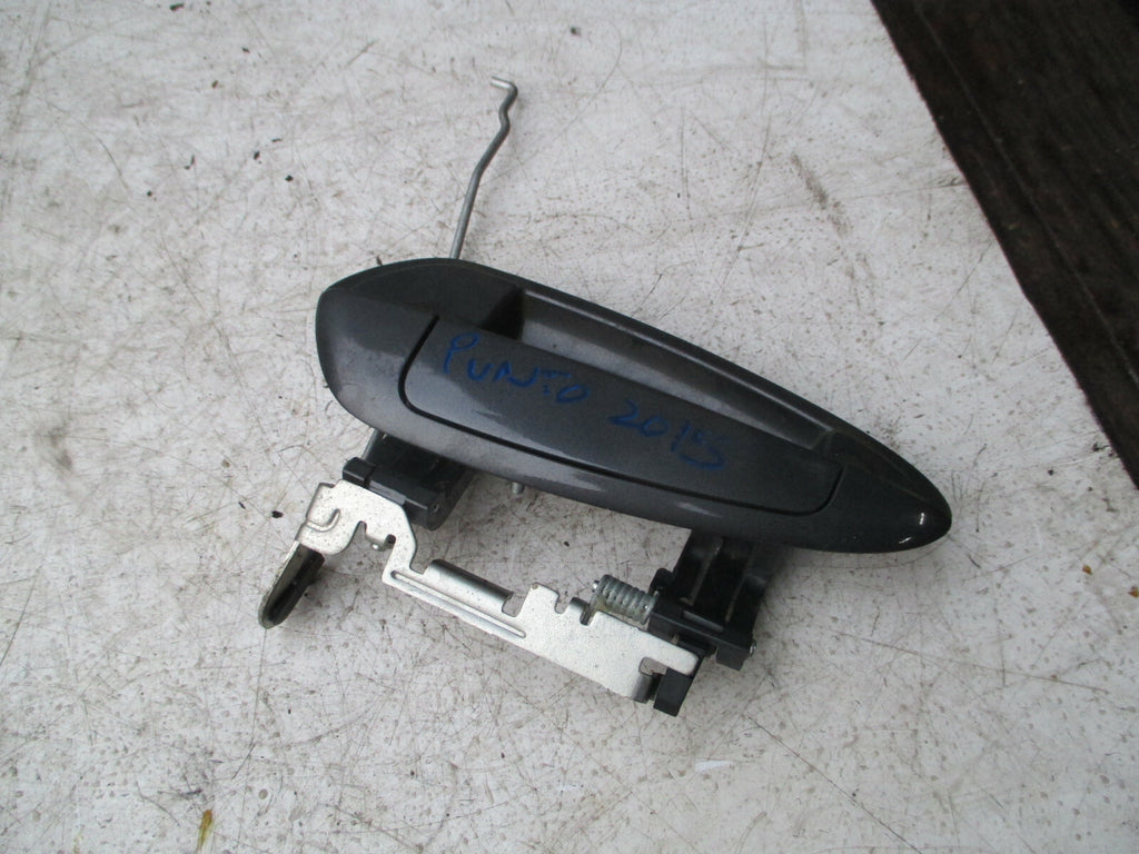 FIAT PUNTO 2015 EVO MK3 3 DOOR NSF PASSENGER SIDE DOOR EXTERIOR DOOR HANDLE