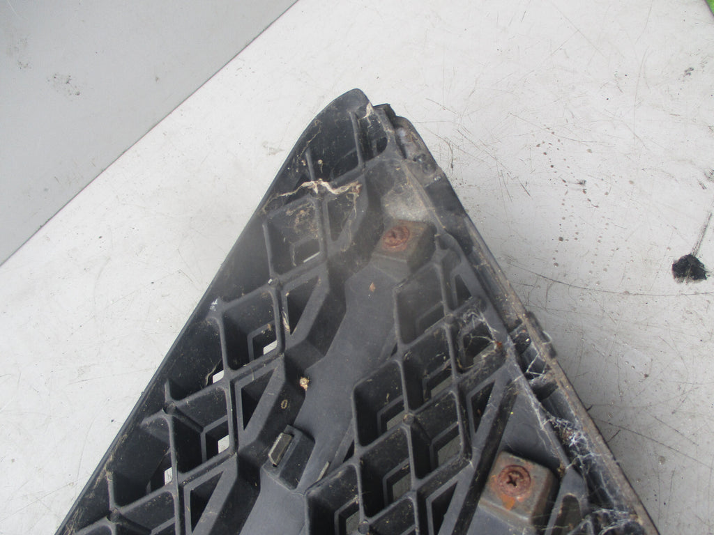 KIA CEED 2008 FRONT CENTRE BUMPER GRILL 863501H000