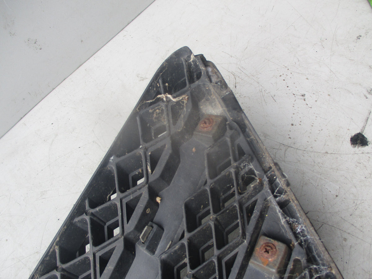 KIA CEED 2008 FRONT CENTRE BUMPER GRILL 863501H000