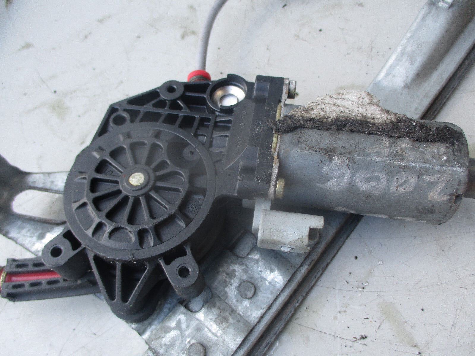 PEUGEOT 206 2006 OSF DRIVER SIDE FRONT WINDOW REGULATOR & MOTOR