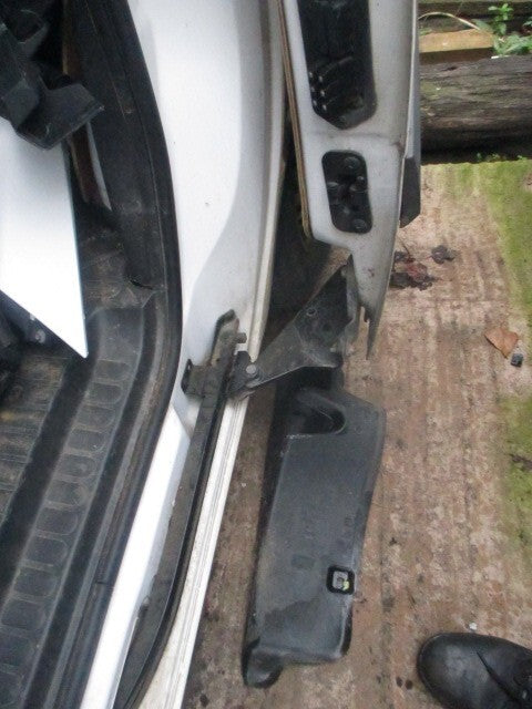 2018 MERCEDES-BENZ CITAN W415 NS PASSENGER SIDE FRONT BARE DOOR WHITE