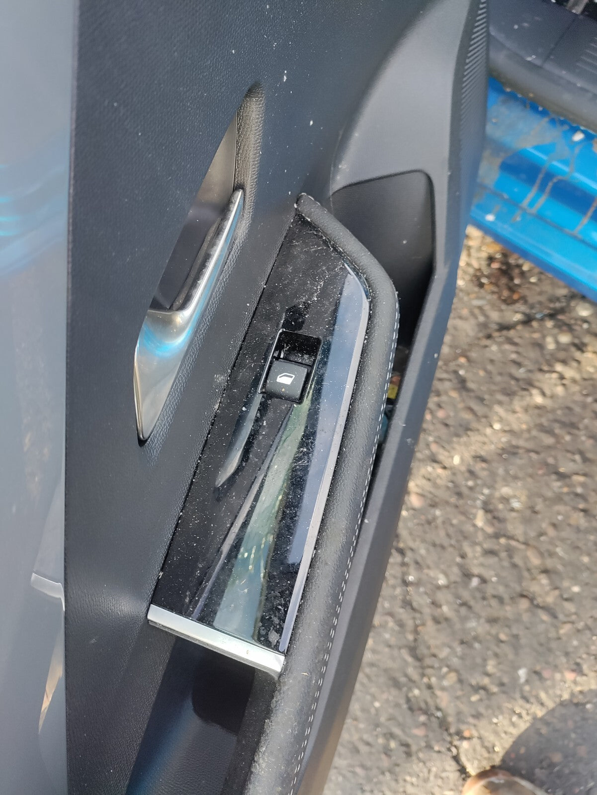 2024 VAUXHALL ASTRA L ESTATE NSF PASSENGER FRONT DOOR WINDOW SWITCH