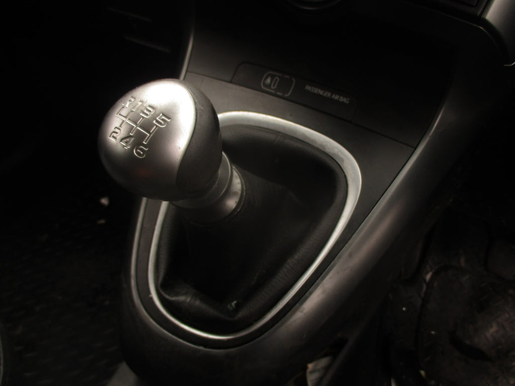2017 TOYOTA VERSO 1.6 PETROL 6 SPEED MANUAL GEARSTICK GEARSHIFTER