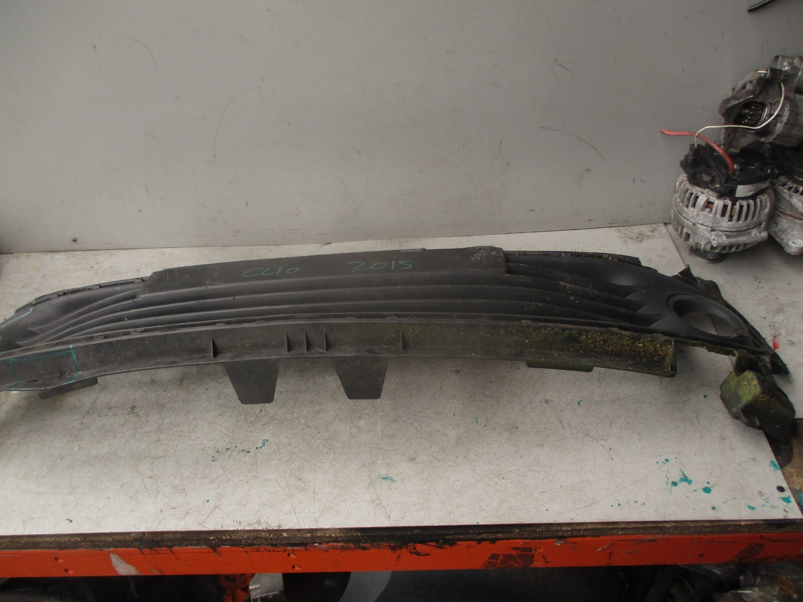2015 RENAULT CLIO MK4 FRONT BUMPER LOWER GRILLE 622542958R
