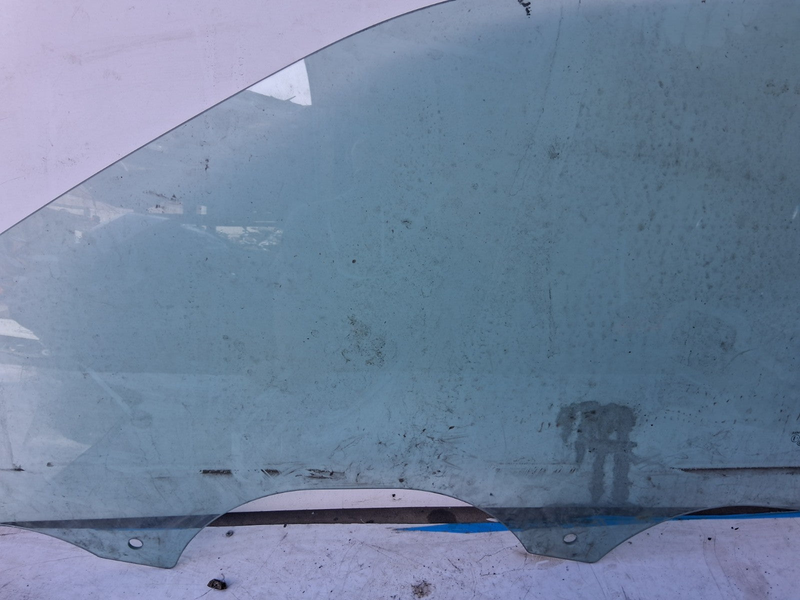 SKODA FABIA MK3 2019 5 DOOR NSF PASSENGER SIDE FRONT DOOR WINDOW GLASS