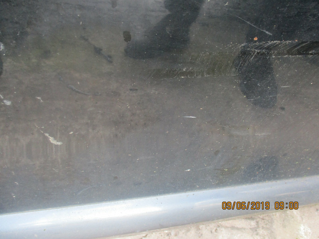 HYUNDAI SANTA FE MK1 OSF DRIVER SIDE FRONT DOOR BLACK