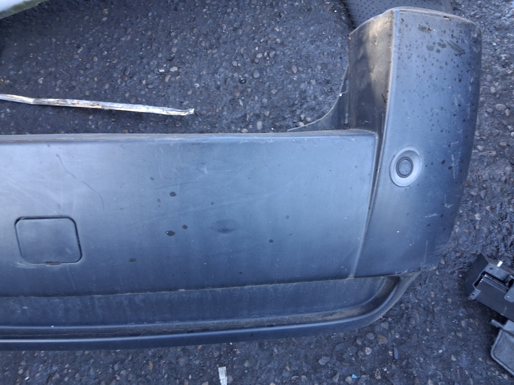 2004 BMW X3 E83 COMPLETE REAR BUMPER WITH PDC SENSORS BLACK