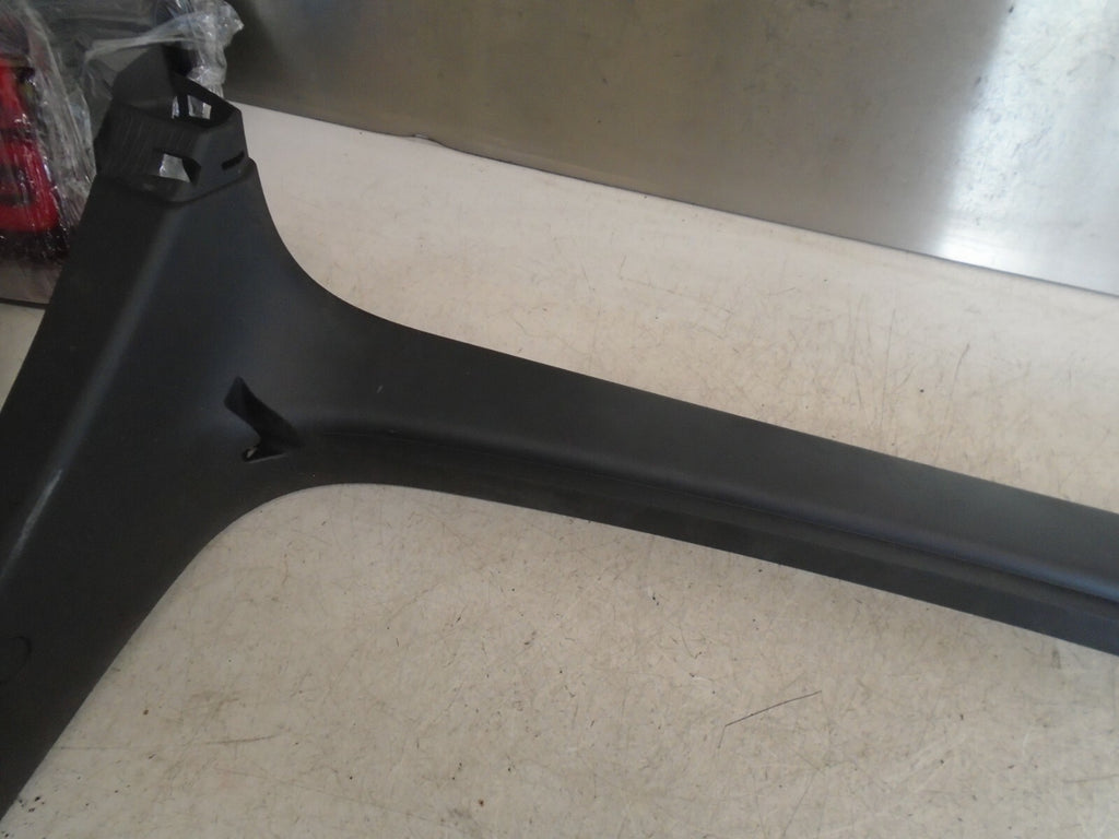 BMW GT 2016 REAR BOOT TAILGATE HATCH PLASTIC TRIM SURROUND 51497320721 201585-10