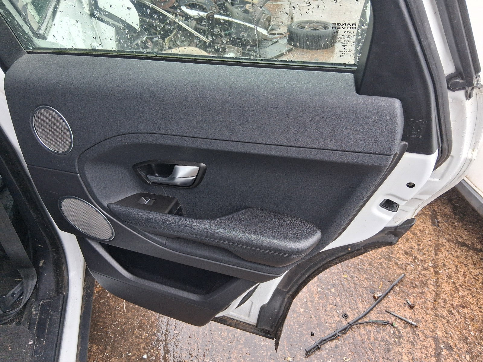 2015 RANGE ROVER EVOQUE L538 OSR DRIVER SIDE REAR RIGHT DOOR CARD PANEL