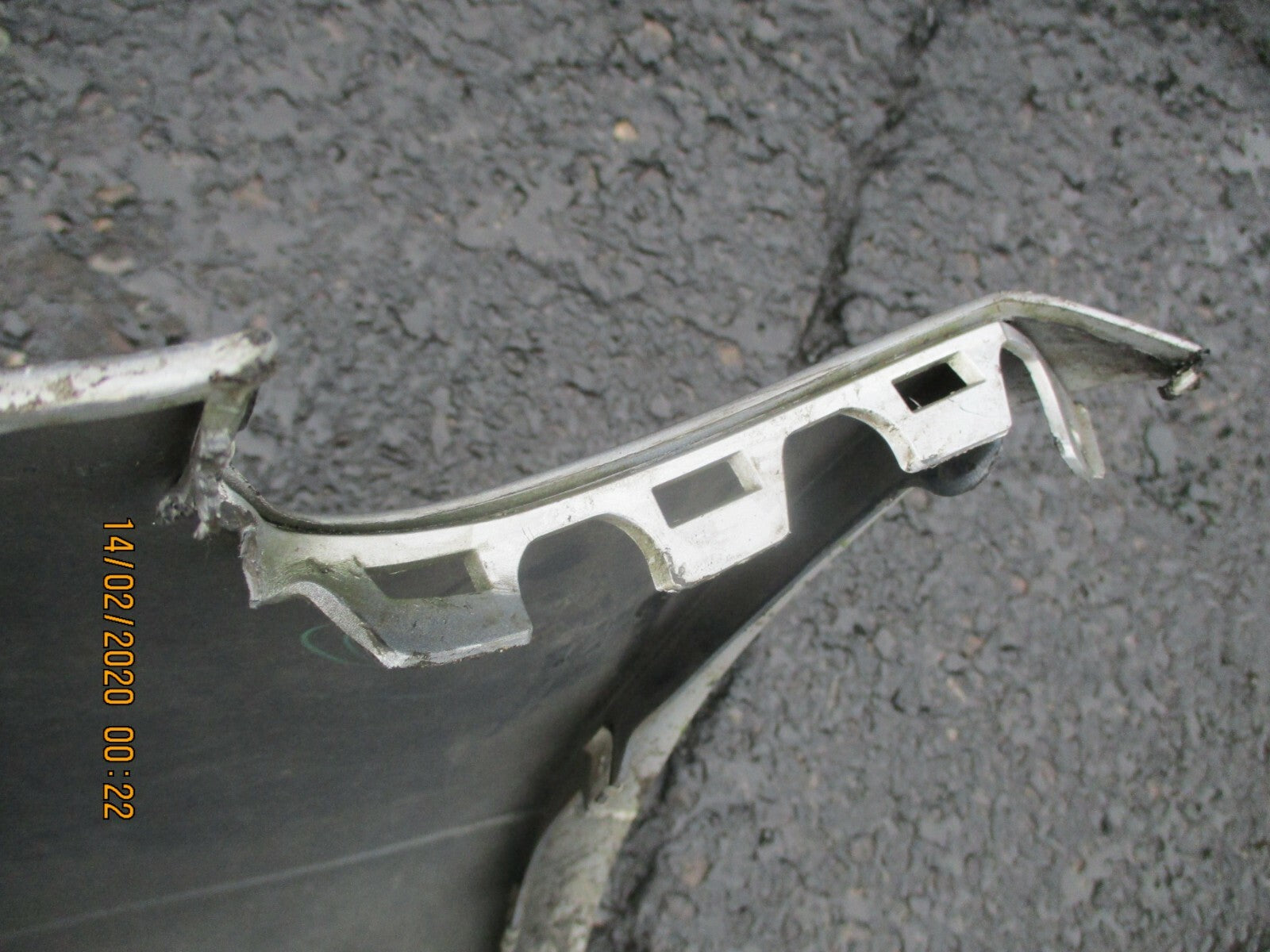 AUDI A3 8P MK2 SPORT 2004 PRE FACELIFT FRONT BUMPER SILVER