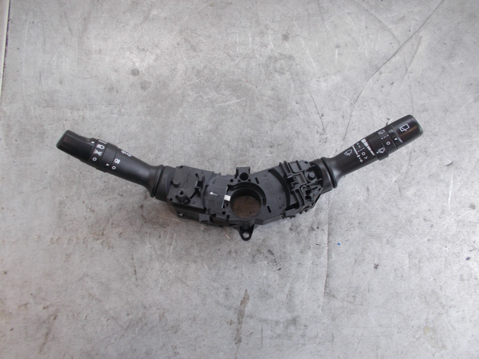 KIA RIO UB 2015 MK2 HEADLIGHT WIPER STALKS 202008910
