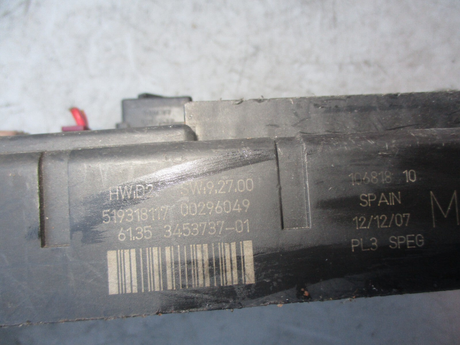 BMW MINI ONE FUSE BOX CONTROL MODULE 3453737-01