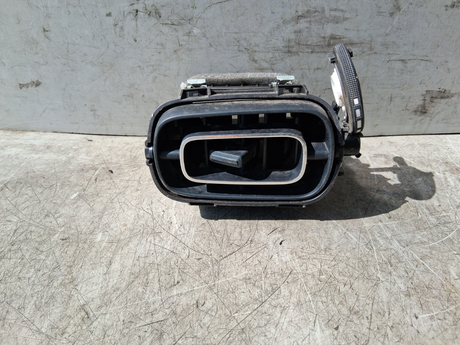 2021 CITROEN C3 MK3 NSF PASSENGER SIDE FRONT LEFT AIR VENT 98162208ZD