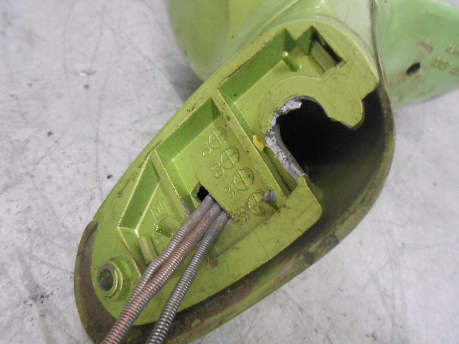 DAEWOO MATIZ M150 (MK1) 2004 OS DRIVER SIDE MANUAL ADJUST DOOR WING MIRROR GREEN