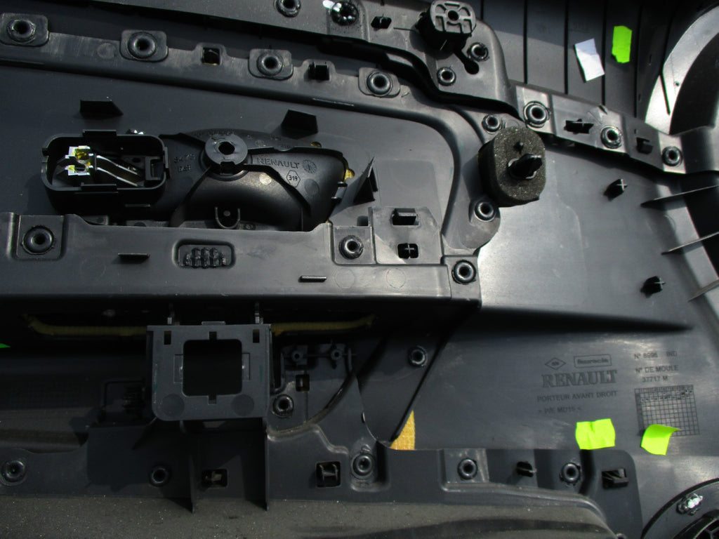 RENAULT LAGUNA MK3 2008 OSF DRIVER SIDE FRONT PLASTIC DOOR CARD PANEL