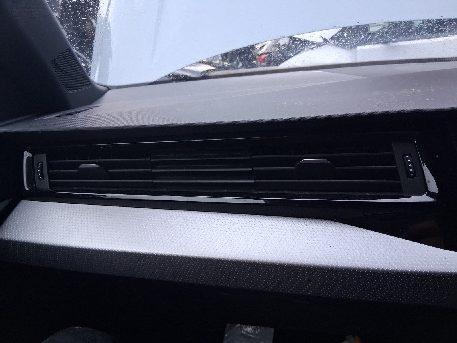 2025 AUDI A1 S LINE MK2 GB NSF PASSENGER SIDE FRONT LEFT AIR VENT