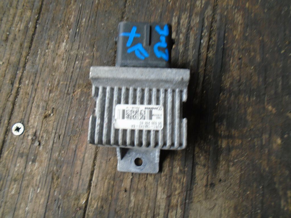 JAGUAR XF FACELIFT 2013 GLOW PLUG RELAY CONTROL AV6112A343BA