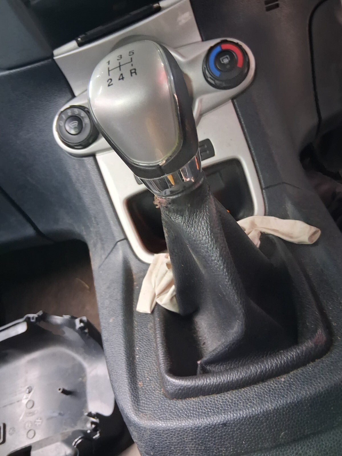 2010 FORD FIESTA MK7 MANUAL GEAR STICK GEAR SHIFTER GEAR LEVER