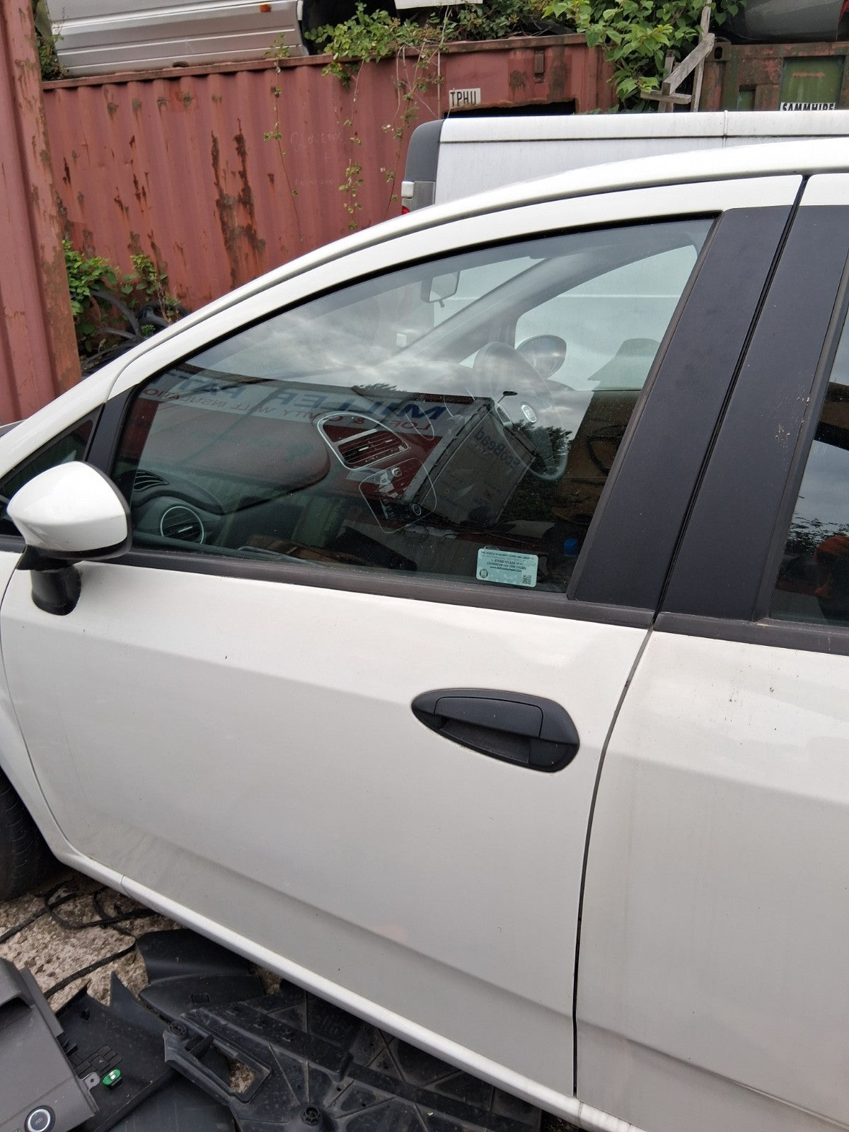2014 FIAT PUNTO FACELIFT 5 DOOR MK3 NSF BARE PASSENGER SIDE FRONT DOOR WHITE
