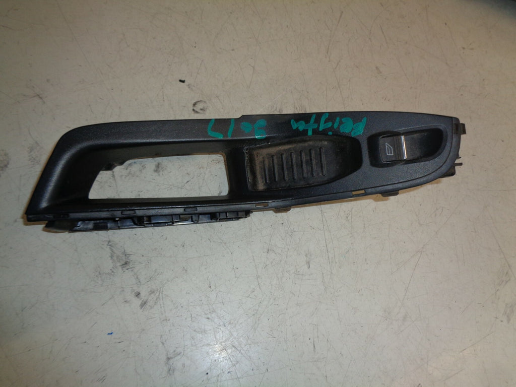 FORD FIESTA MK7 2017 NSF PASSENGER SIDE ELECTRIC WINDOW SWITCH C1BBA240A41ADW