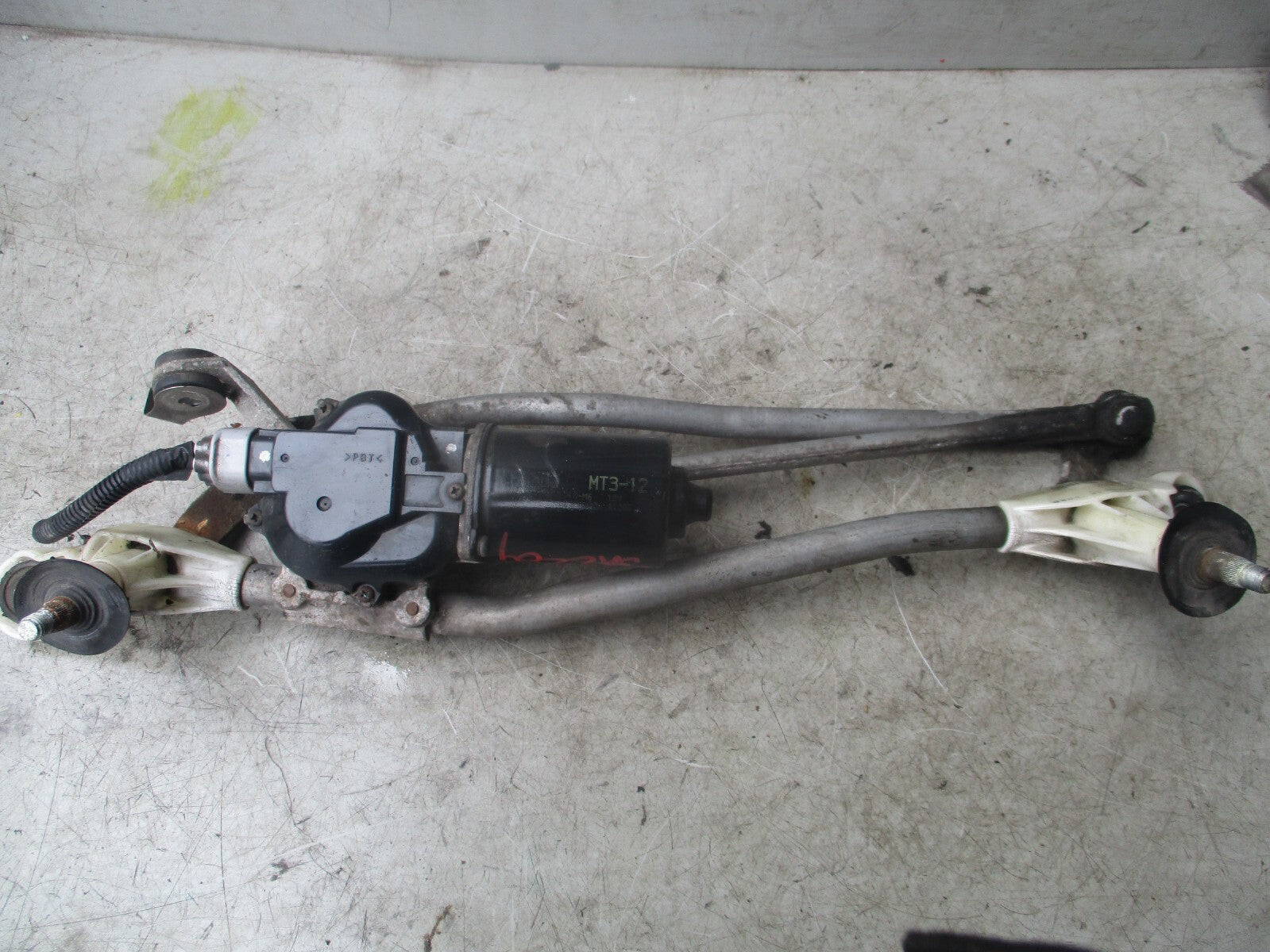 HONDA JAZZ 2004 MK2 FRONT WINDSCREEN WIPER MOTOR & LINKAGES