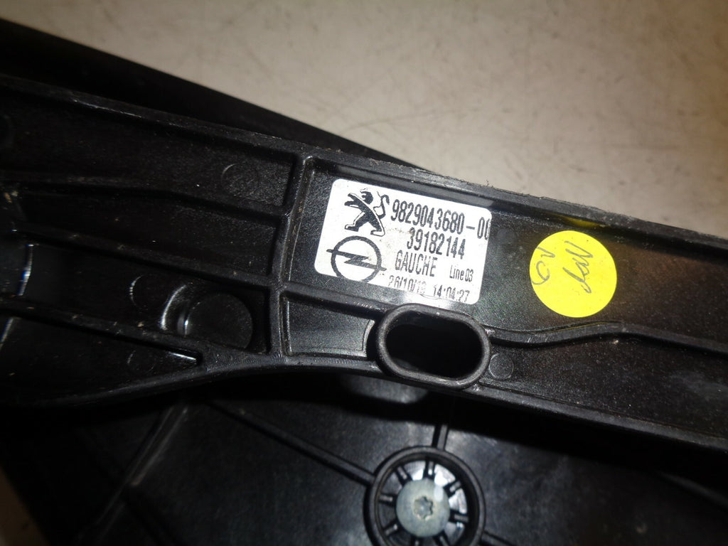 VAUXHALL CORSA F 2020 NSF PASSENGER FRONT DOOR WINDOW MOTOR REGULATOR 9829043680
