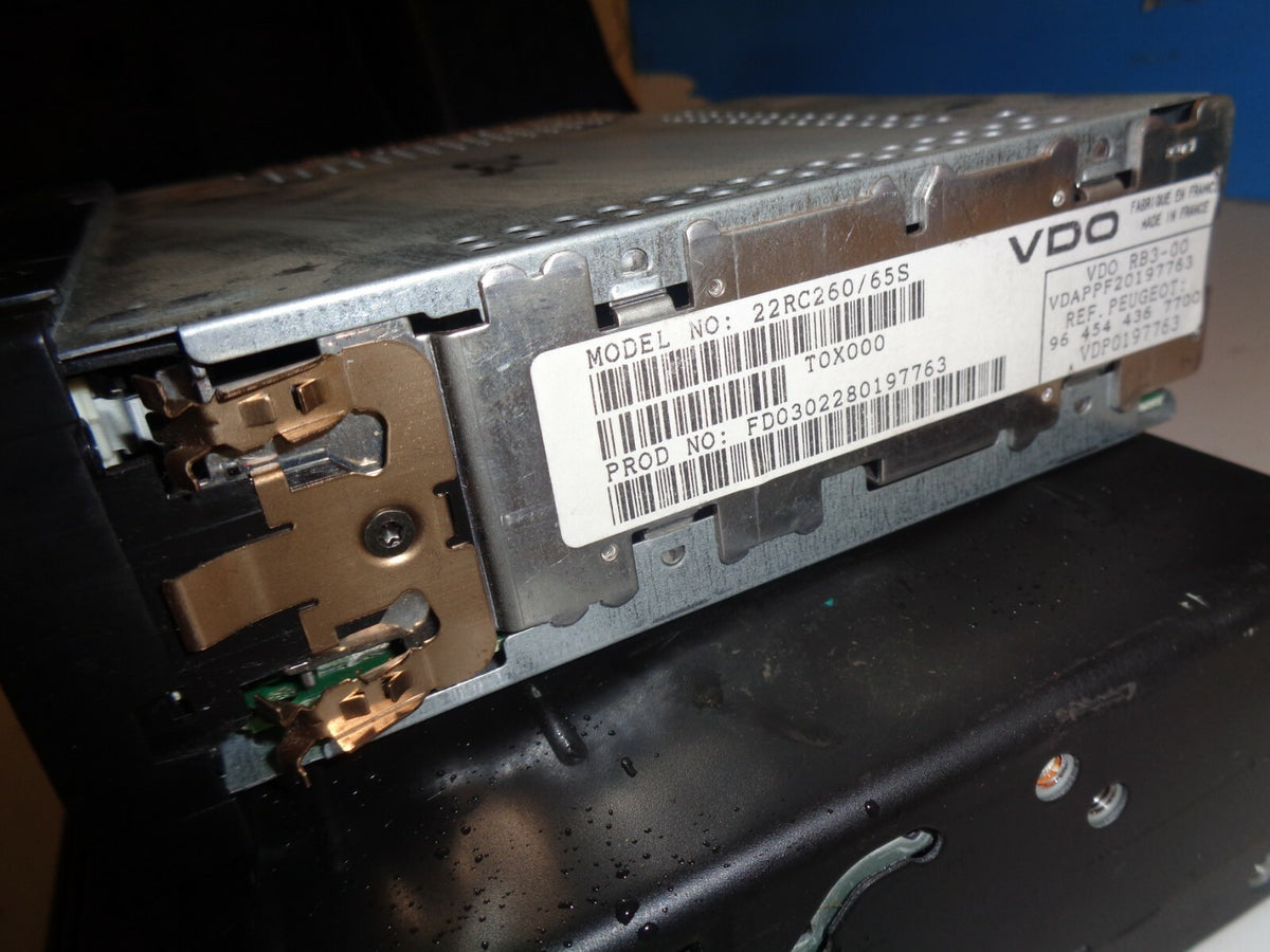 PEUGEOT 206 STEREO CD PLAYER RADIO HEAD UNIT 964547700