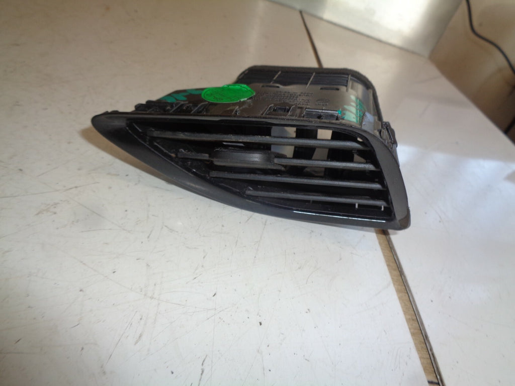 VAUXHALL VIVA 2016 NSF PASSENGER SIDE FRONT AIR VENT BLACK 95250706