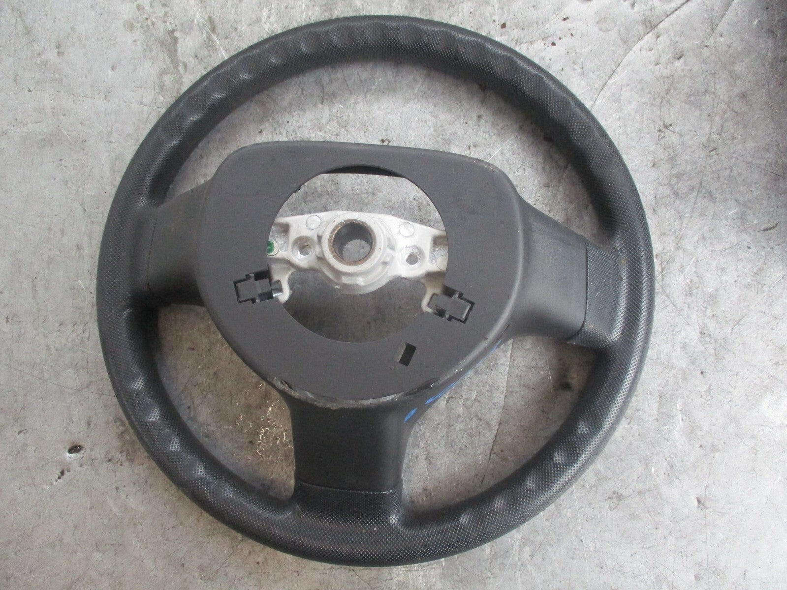 TOYOTA AYGO AB10 (MK1) STEERING WHEEL BLACK