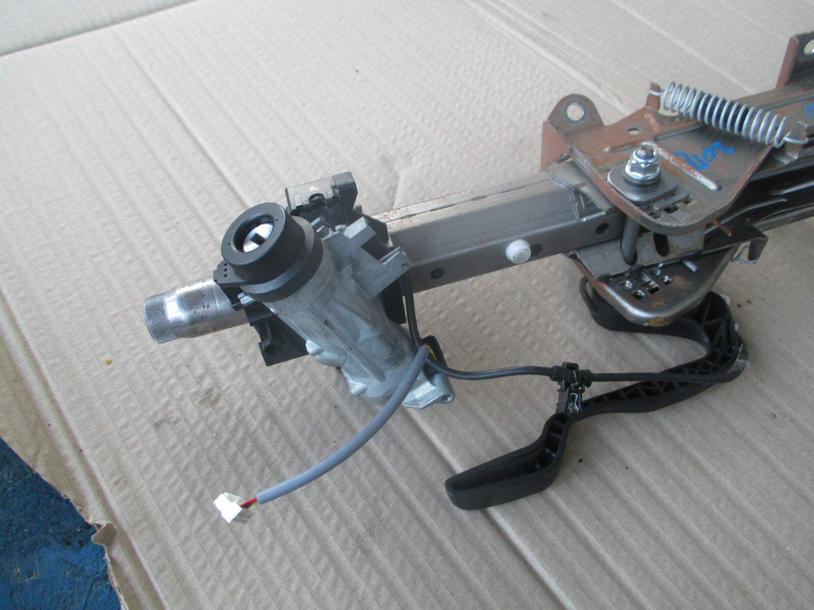 VW VOLKSWAGEN GOLF MK6 2012 ADJUSTABLE STEERING COLUMN 1K2419502BB